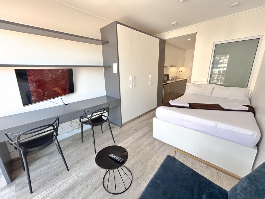 1 Bedroom Property for Sale in Woodstock Western Cape